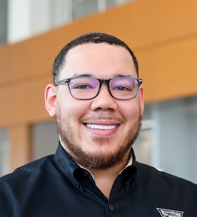 Staff member Chris Letang from ID_0bf05c8a089e