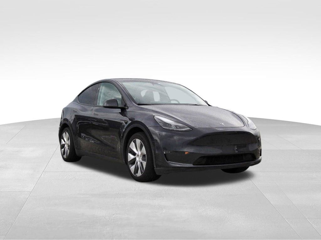 2024 Tesla Model Y Long Range Dual Motor All-Wheel Drive's photo