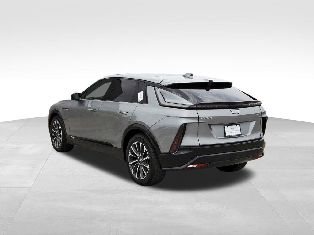 2025 Cadillac Lyriq Sport photo 3