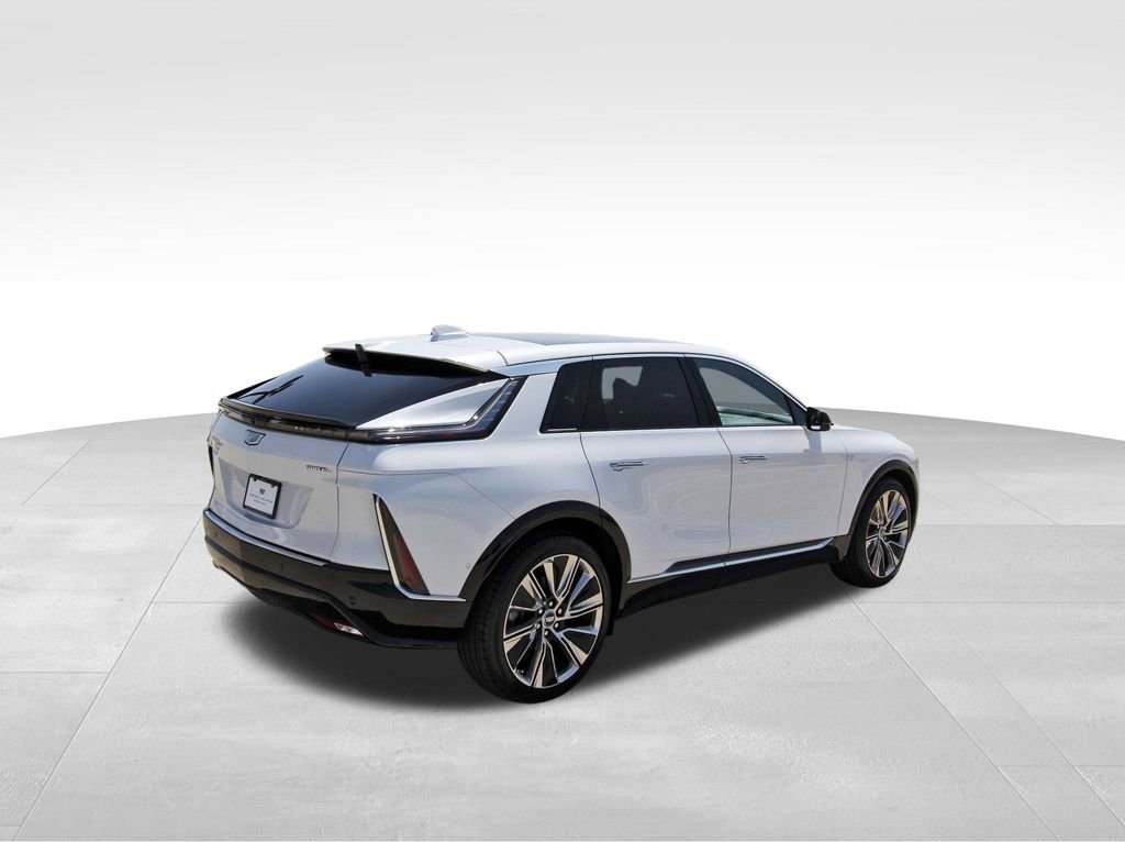 2026 Cadillac Lyriq Luxury photo 4