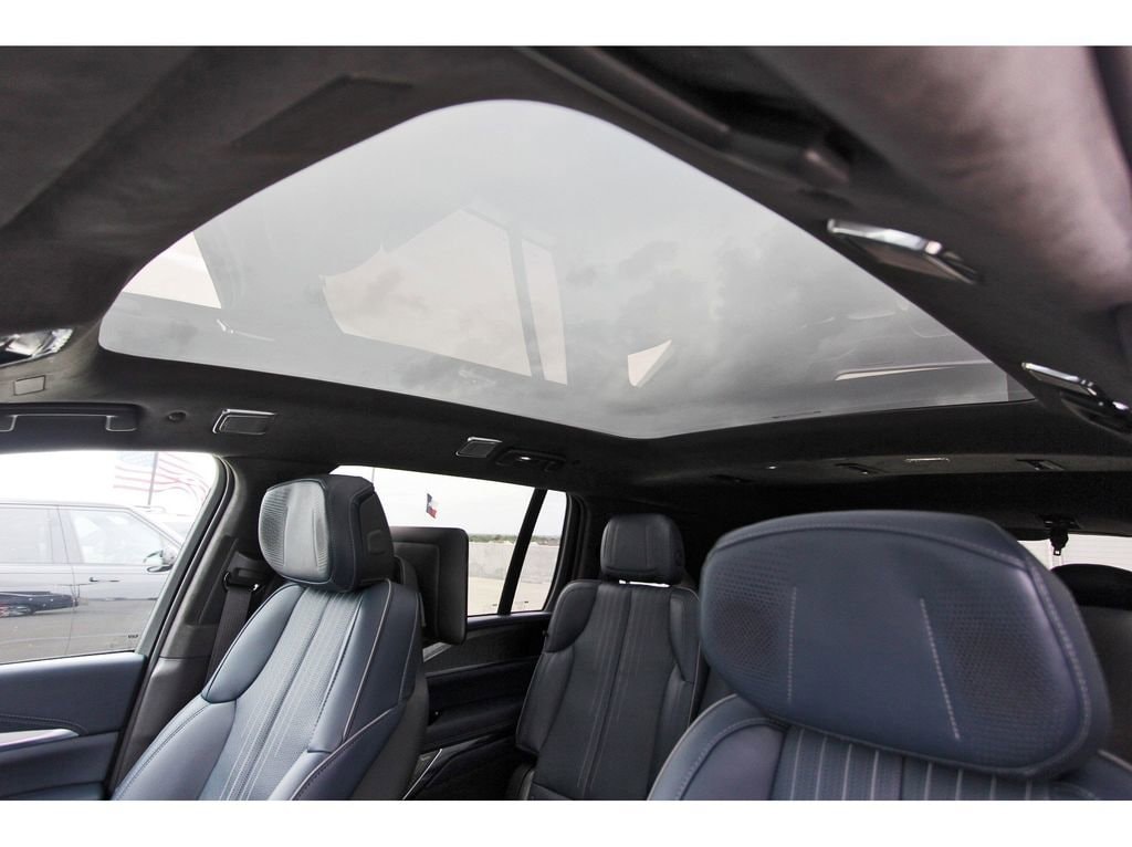 2025 Cadillac Escalade IQ Luxury 2 - Photo 22