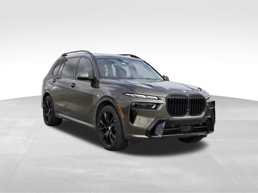 2023 BMW X7 40i's photo