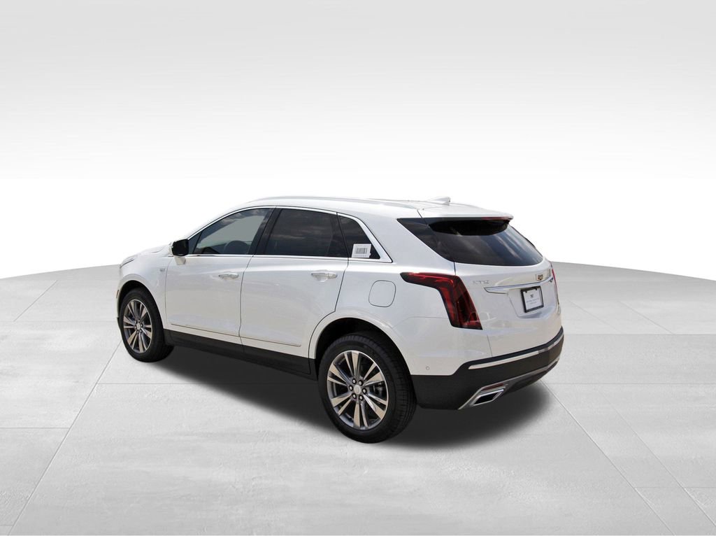 2025 Cadillac XT5 Premium Luxury photo 3