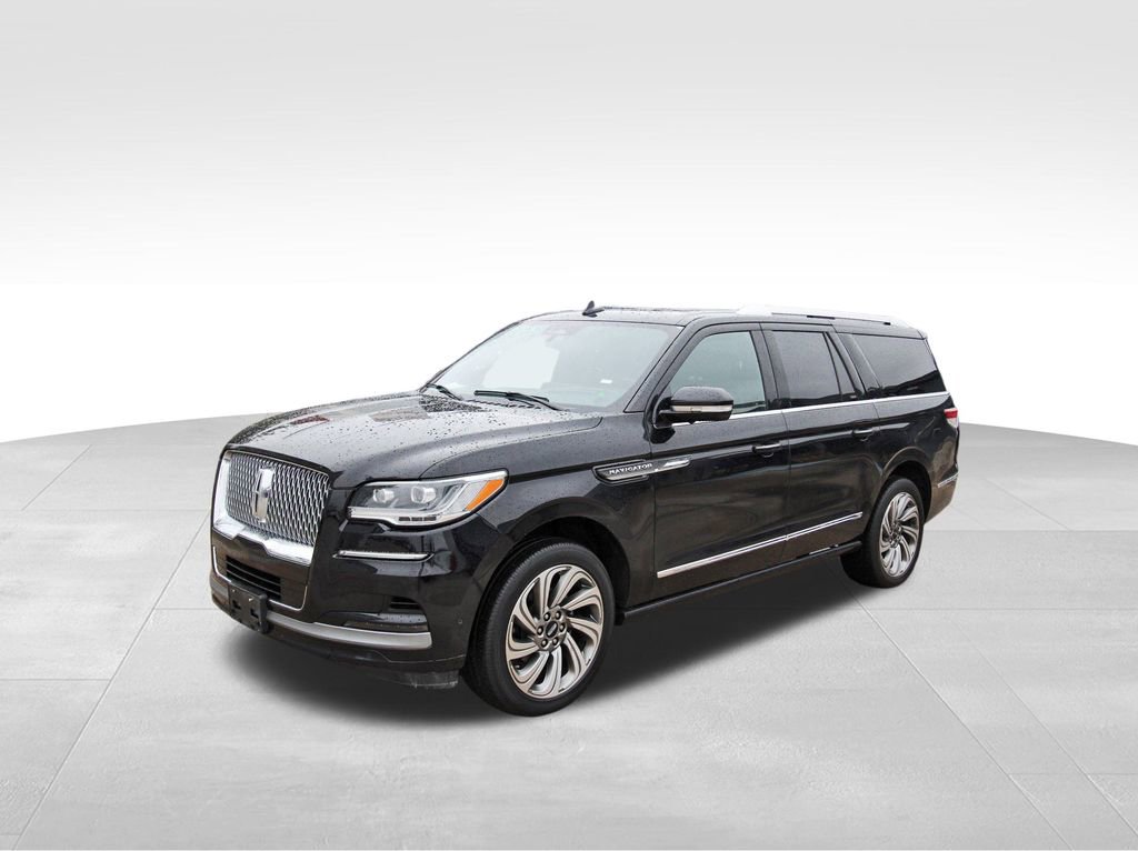 2023 Lincoln Navigator L Reserve photo 2