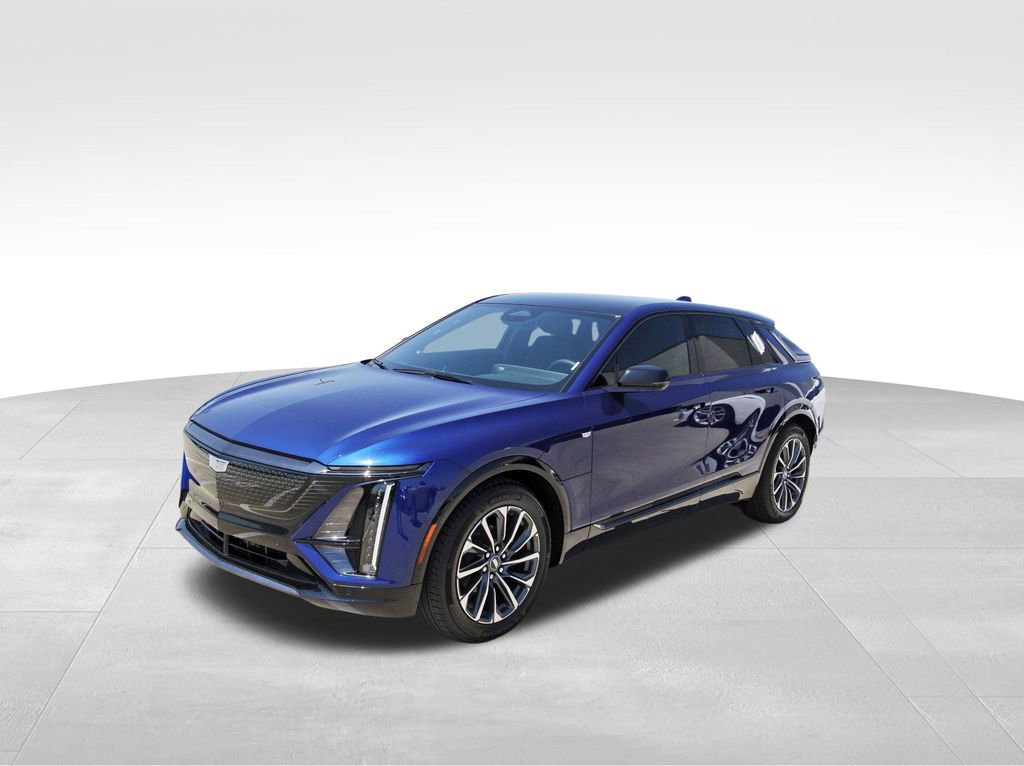 2026 Cadillac Lyriq Sport photo 2