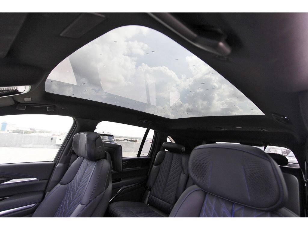 2026 Cadillac Escalade IQ Luxury - Photo 23