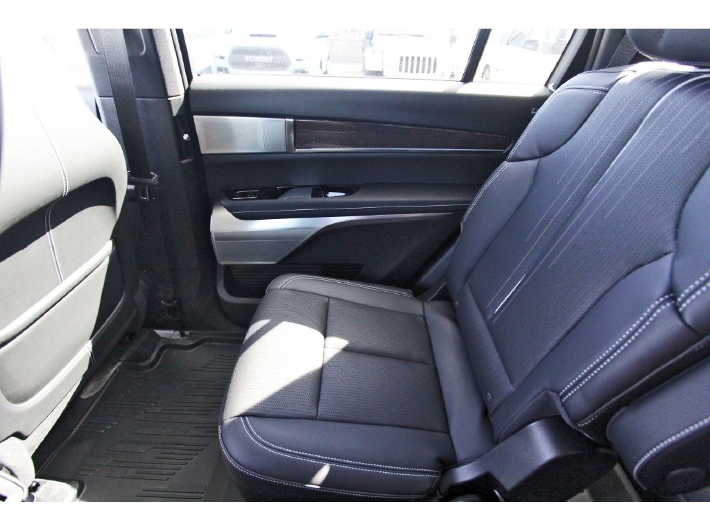 2027 Cadillac VISTIQ Sport - Photo 12