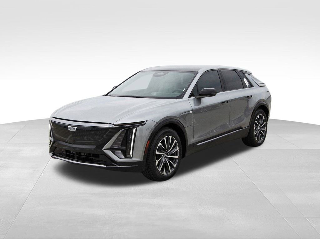 2025 Cadillac Lyriq Sport photo 2