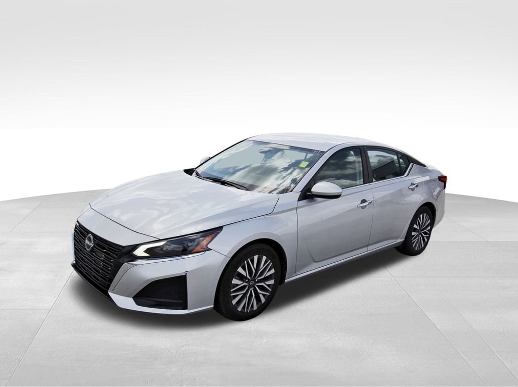 Used 2023 Nissan Altima SV with VIN 1N4BL4DV3PN326407 for sale in Houston, TX