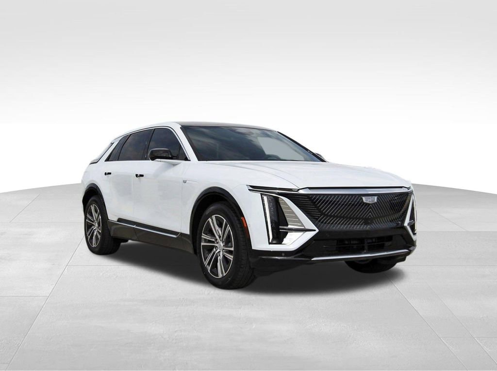 New 2026 CADILLAC LYRIQ Luxury SUV
