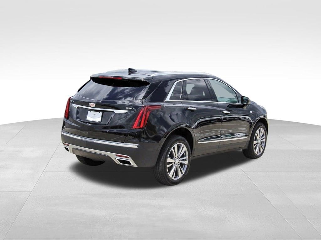 New 2026 CADILLAC XT5 Premium Luxury SUV