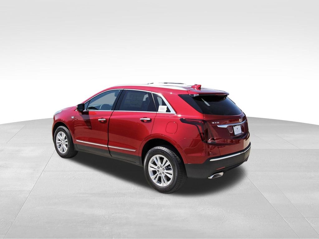 New 2025 CADILLAC XT5 Luxury SUV