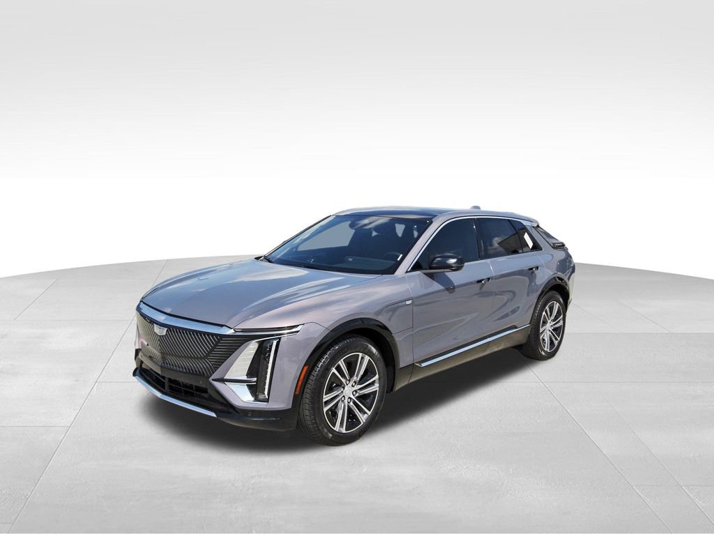 2026 Cadillac Lyriq Luxury photo 2