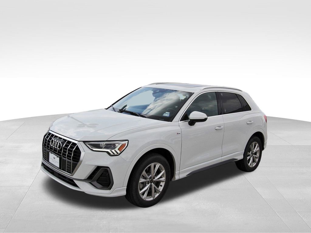 2023 Audi Q3 S line Premium photo 2