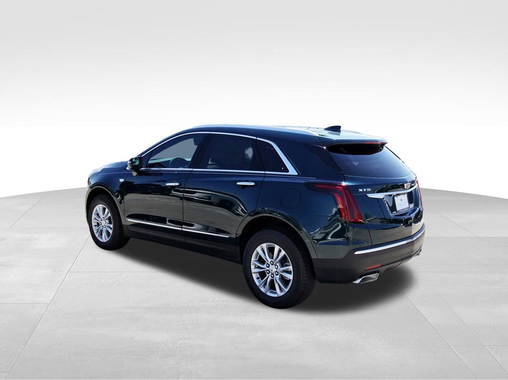 2025 Cadillac XT5 Luxury photo 3