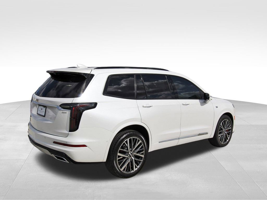 2025 Cadillac XT6 Sport photo 4