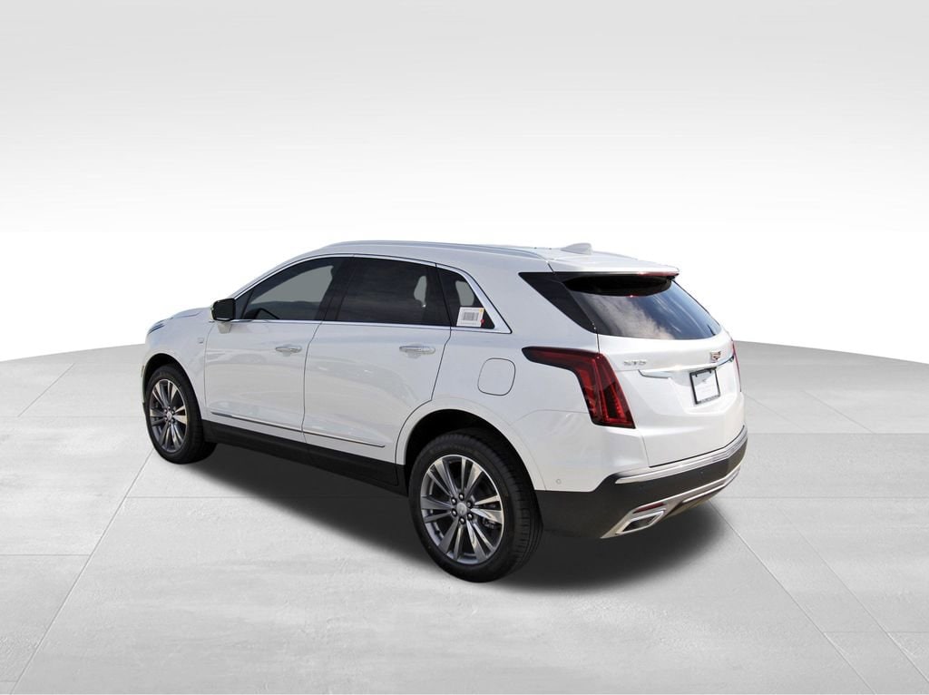 New 2026 CADILLAC XT5 Premium Luxury SUV