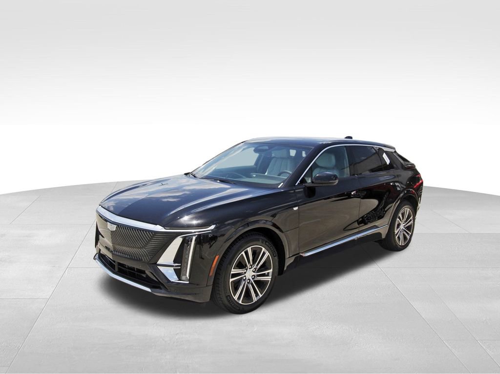 2025 Cadillac Lyriq Luxury photo 2
