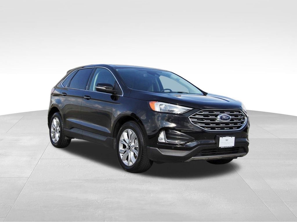 2024 Ford Edge Titanium's photo