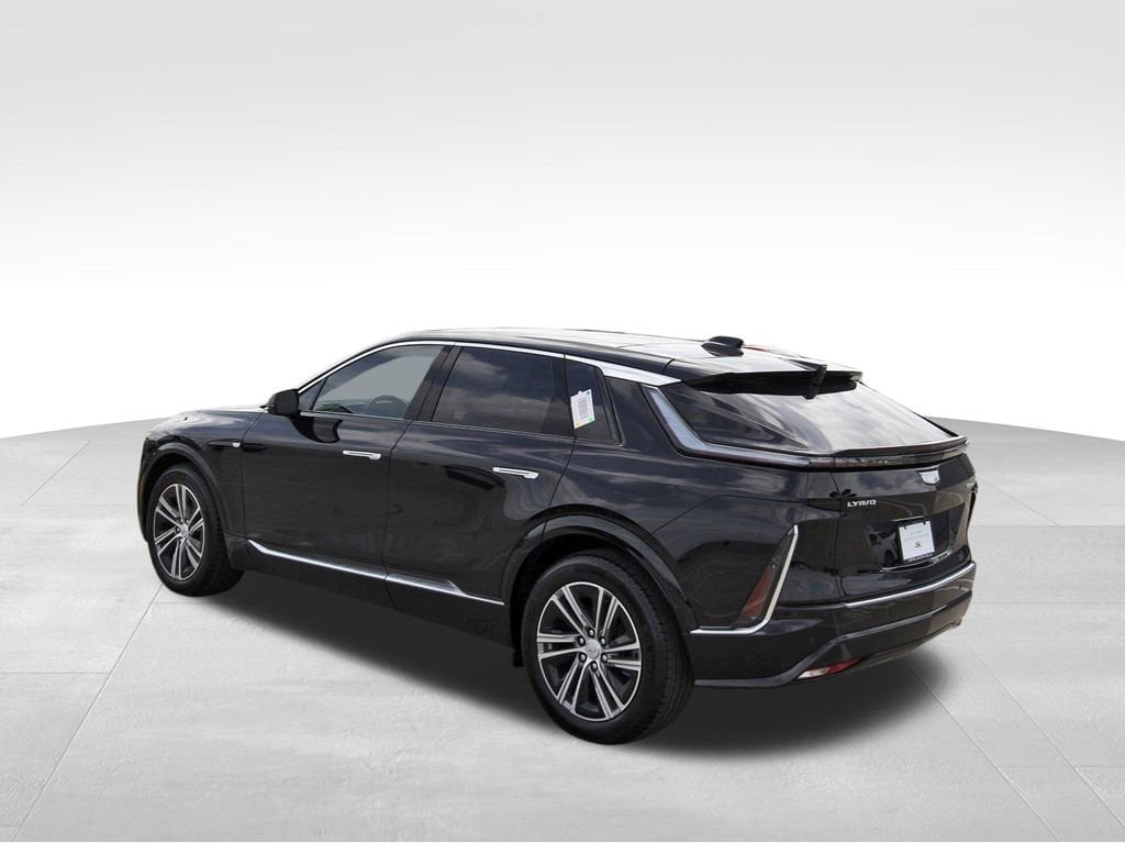 New 2026 CADILLAC LYRIQ Luxury SUV