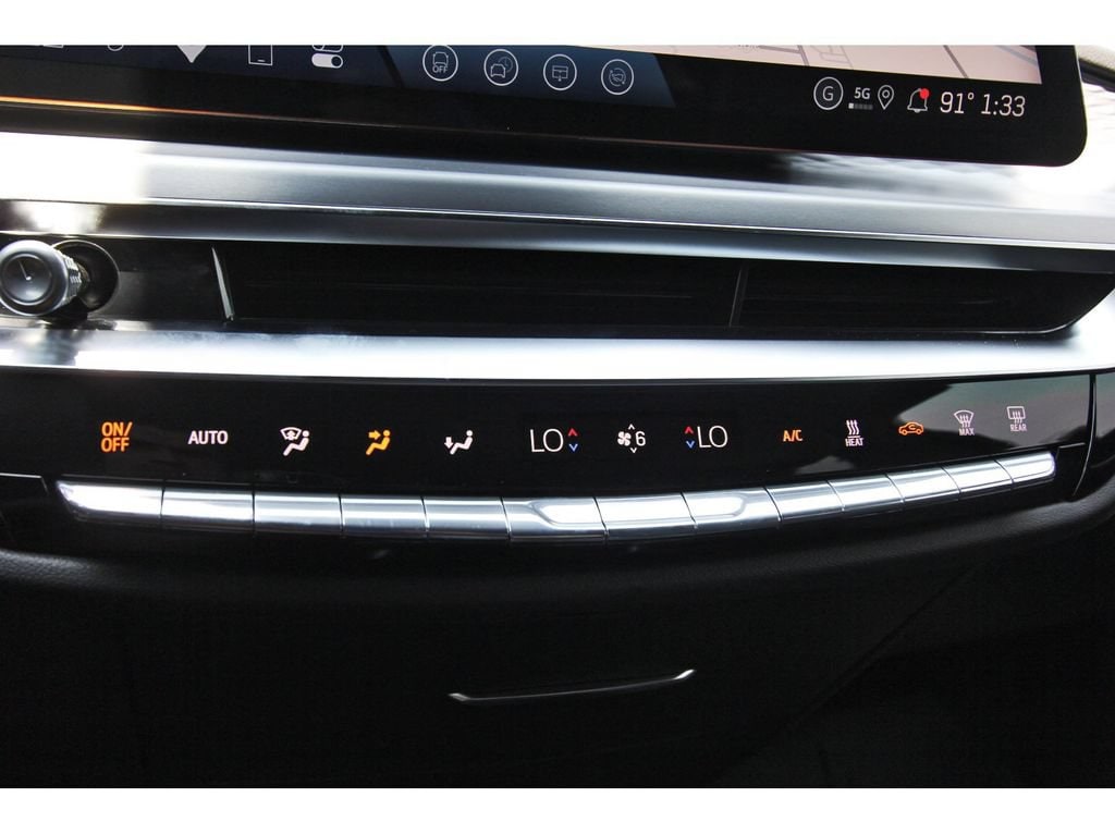 2027 Cadillac LYRIQ Signature Luxury - Photo 19