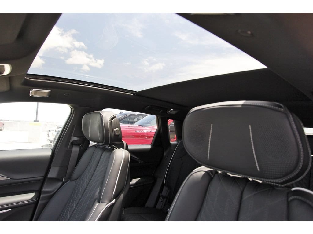 2027 Cadillac LYRIQ Signature Luxury - Photo 22