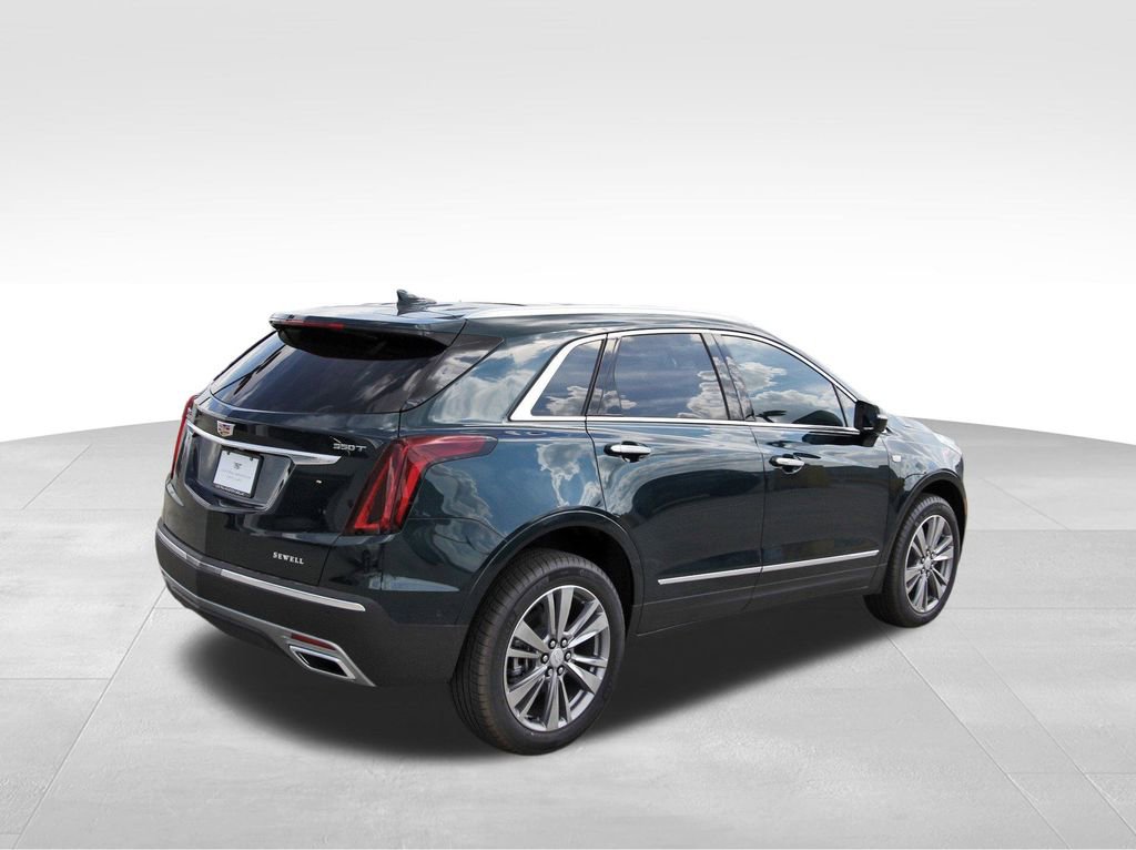 2025 Cadillac XT5 Premium Luxury photo 3