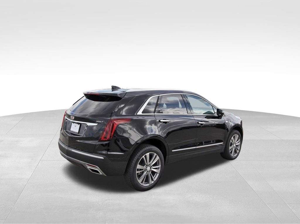 New 2026 CADILLAC XT5 Premium Luxury SUV