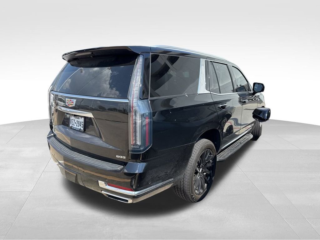 2025 Cadillac Escalade Premium Luxury photo 3