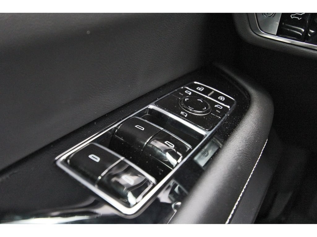 2026 Cadillac VISTIQ Sport - Photo 16
