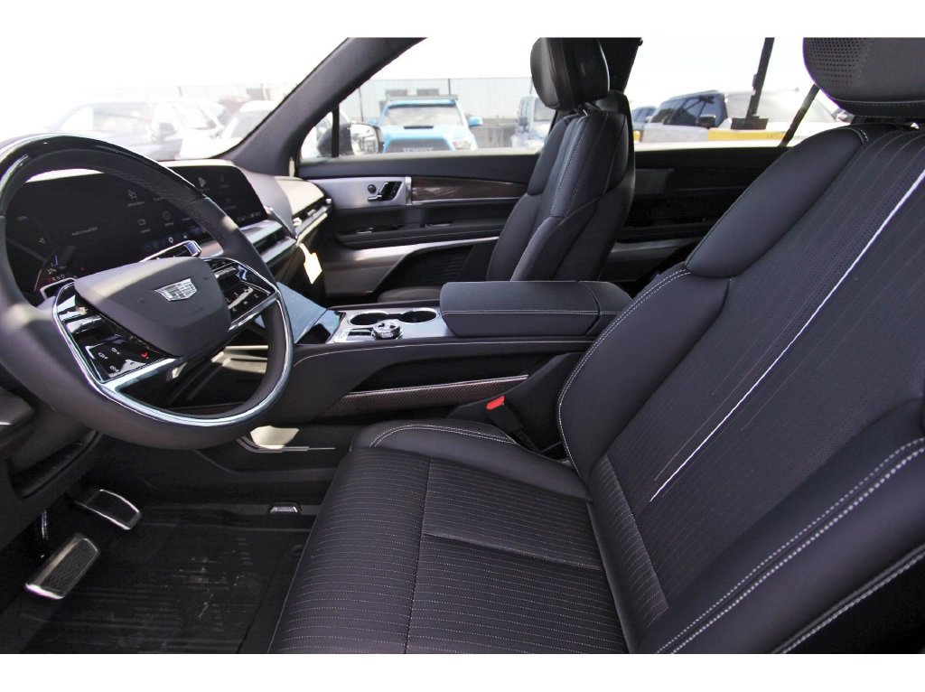 2027 Cadillac VISTIQ Sport - Photo 6