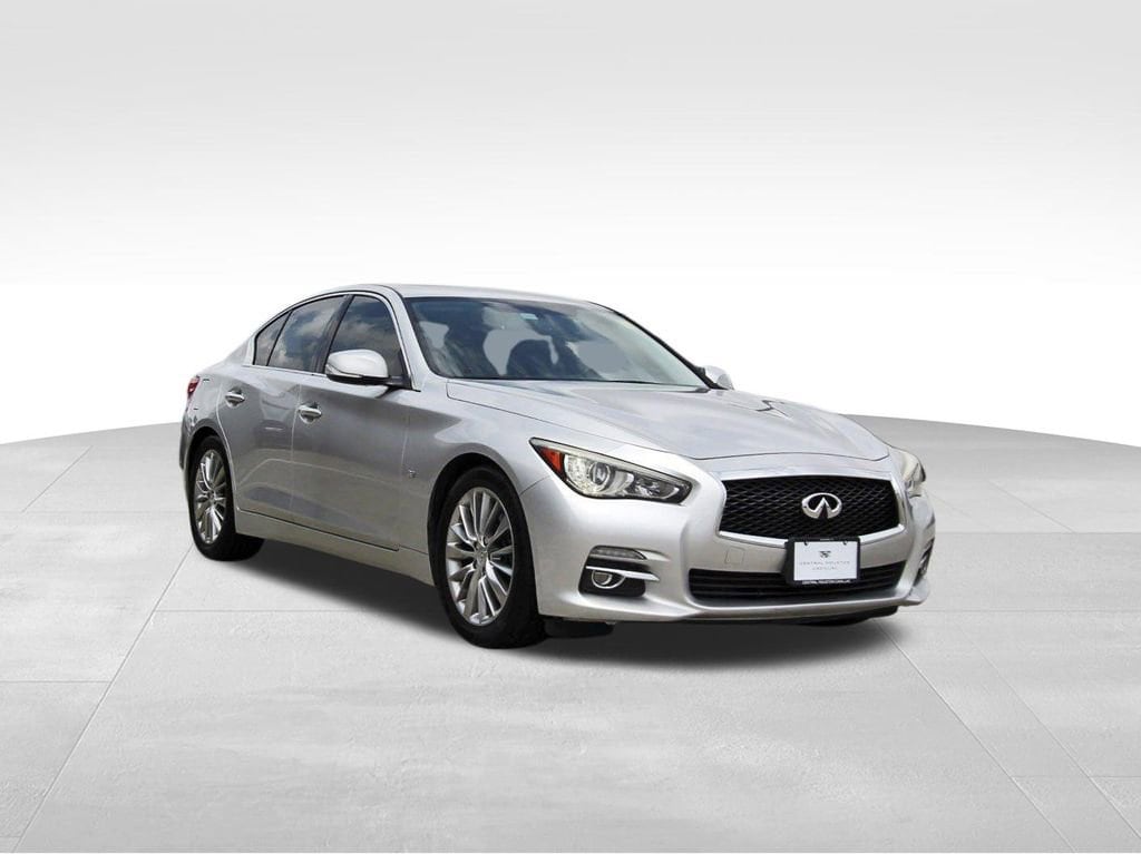 2014 INFINITI Q50 Premium's photo