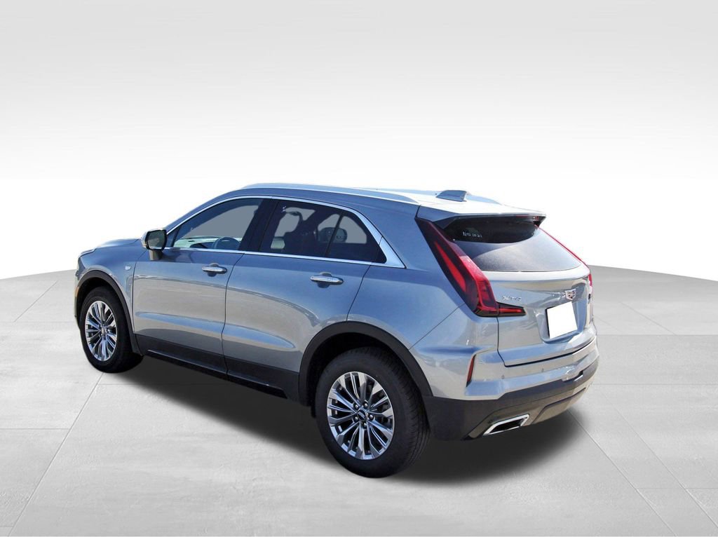 2024 Cadillac XT4 Premium Luxury photo 2
