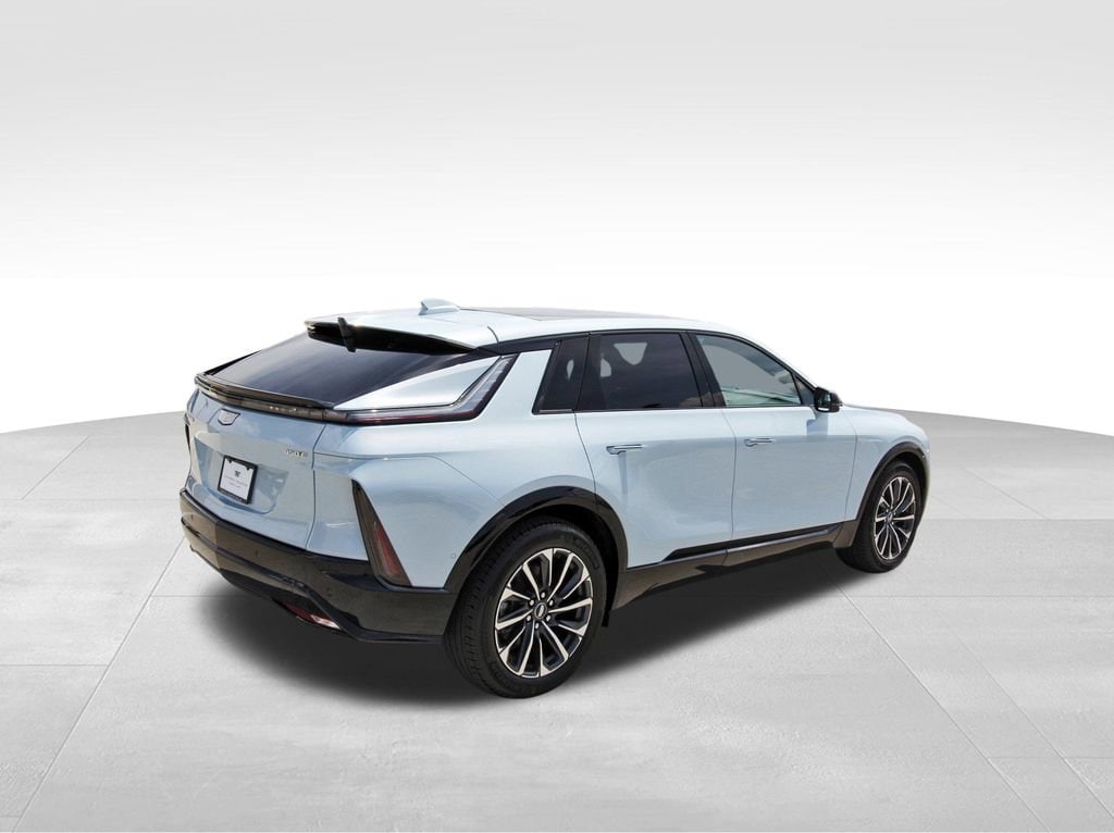 2026 Cadillac Lyriq Sport photo 4