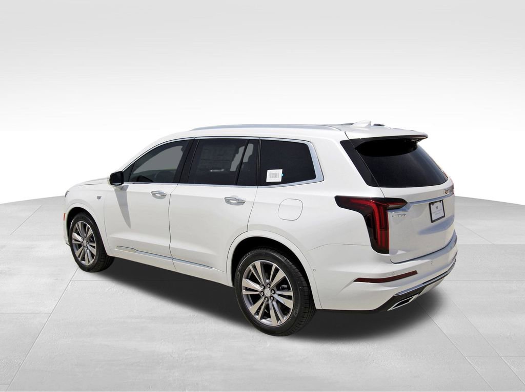 2025 Cadillac XT6 Premium Luxury photo 3