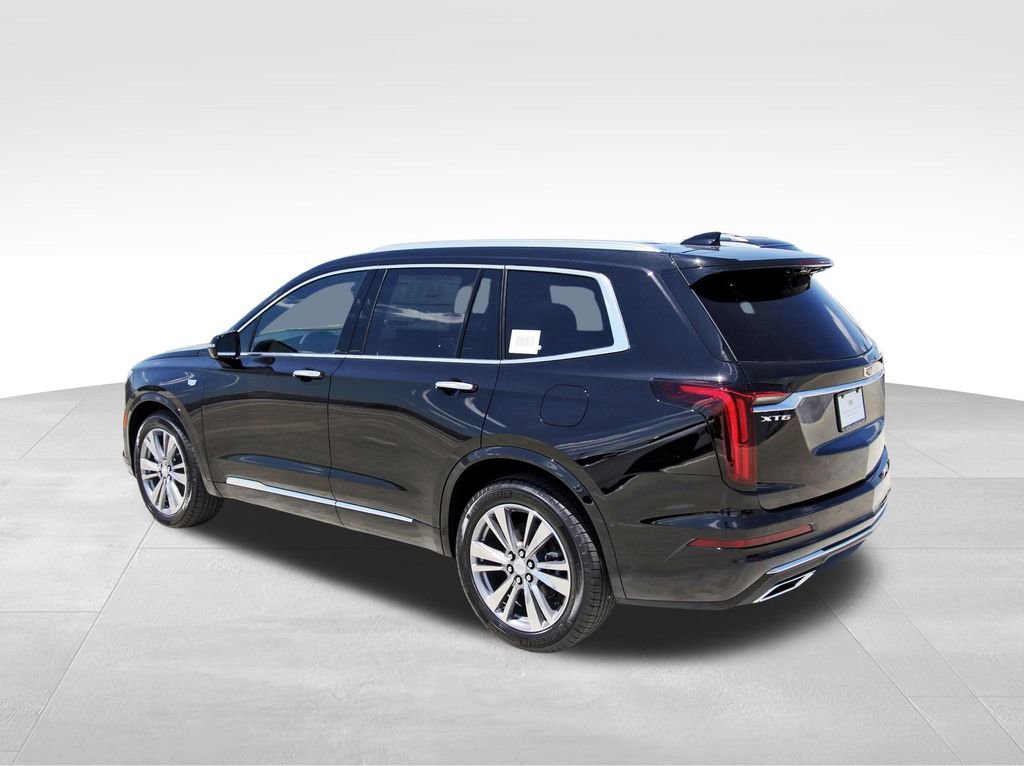 2025 Cadillac XT6 Premium Luxury photo 3