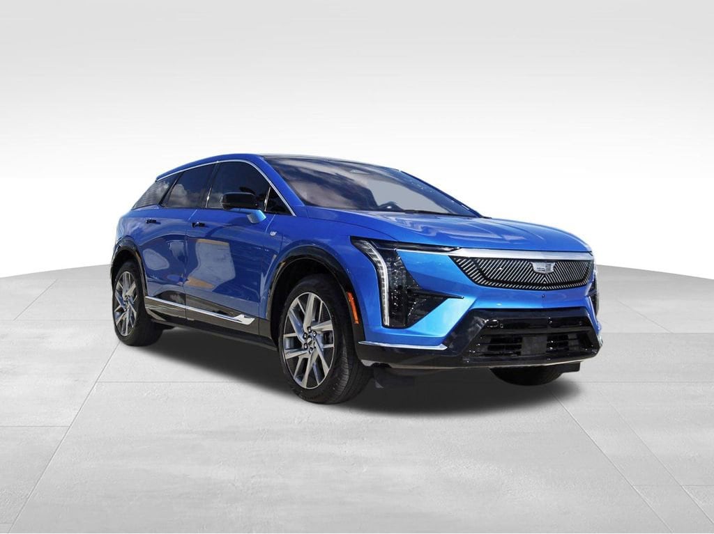 2026 Cadillac OPTIQ Luxury's photo