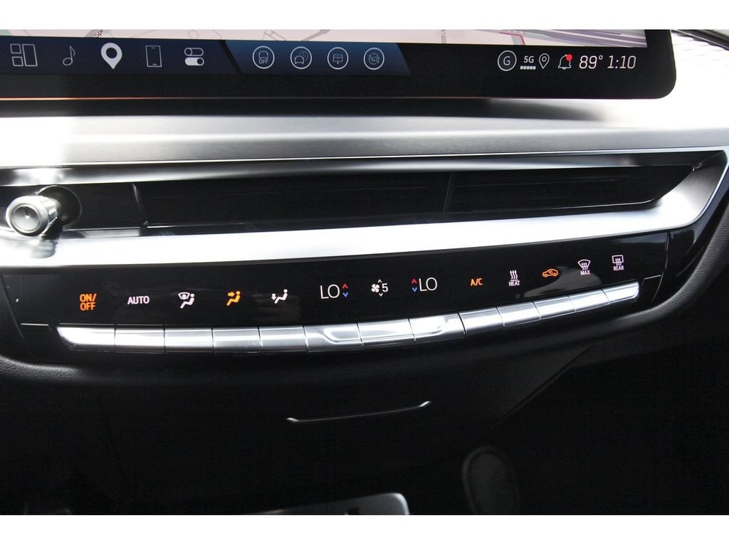 2027 Cadillac LYRIQ Signature Luxury - Photo 19