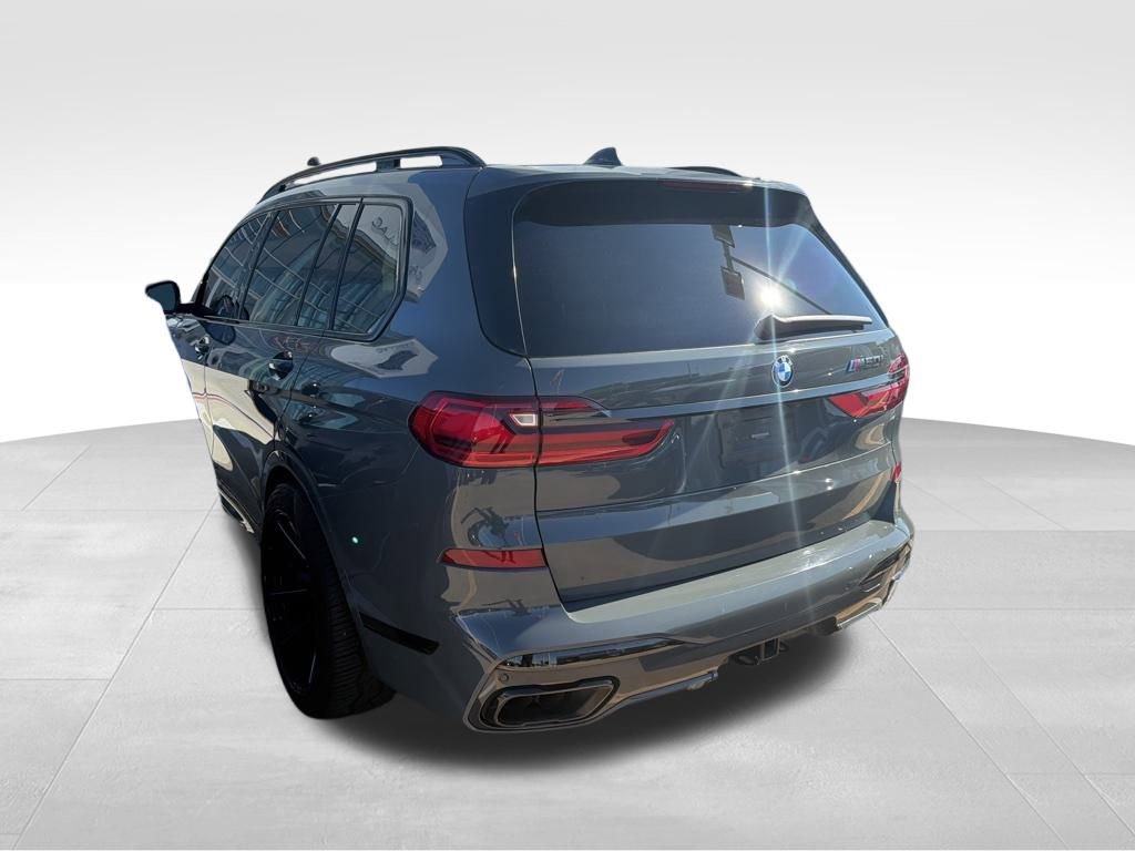 2021 Bmw X7 M50i photo 2