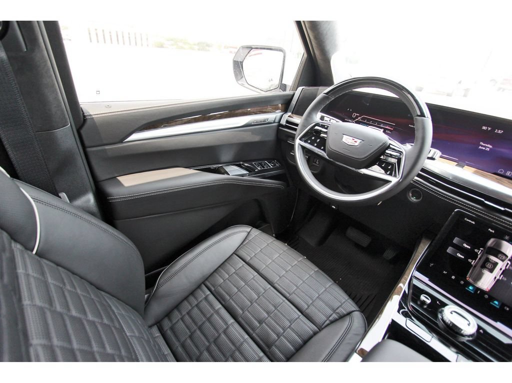 2026 Cadillac Escalade Platinum Sport - Photo 8