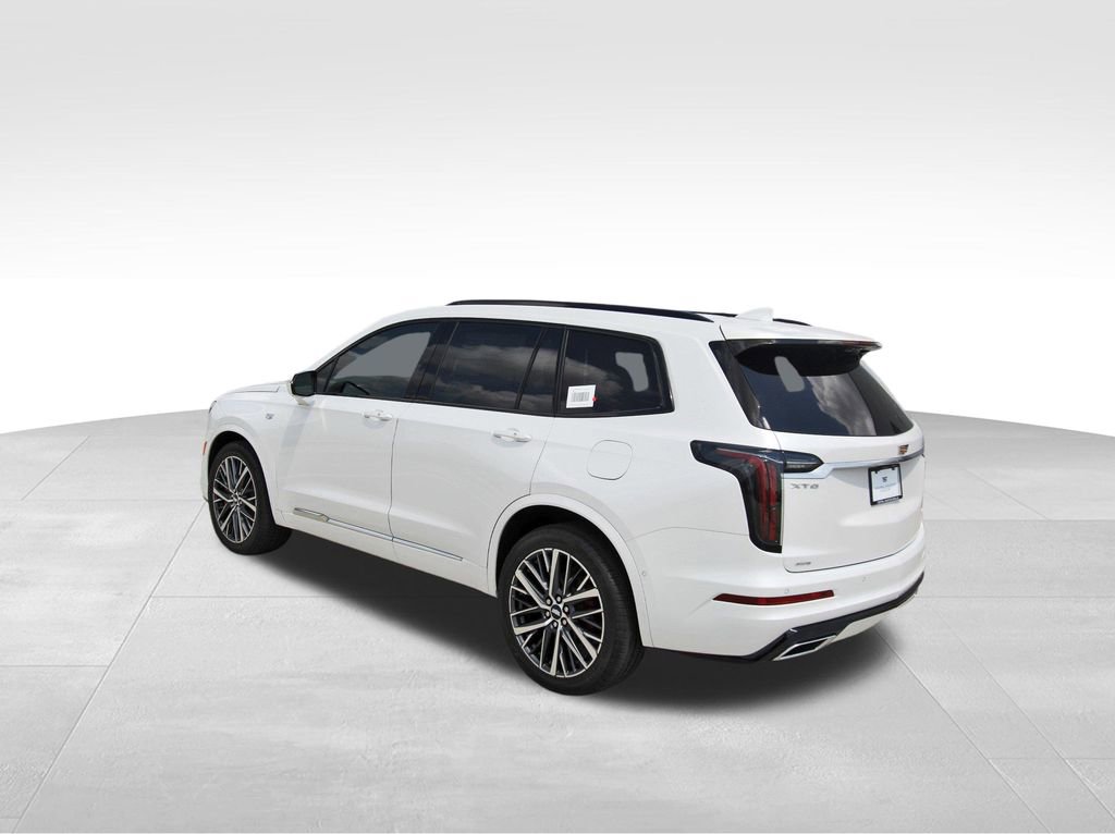 2025 Cadillac XT6 Sport photo 3