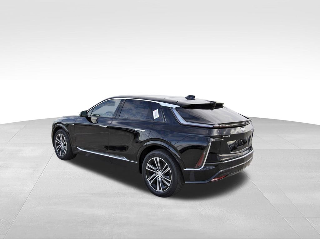 New 2026 CADILLAC LYRIQ Luxury SUV