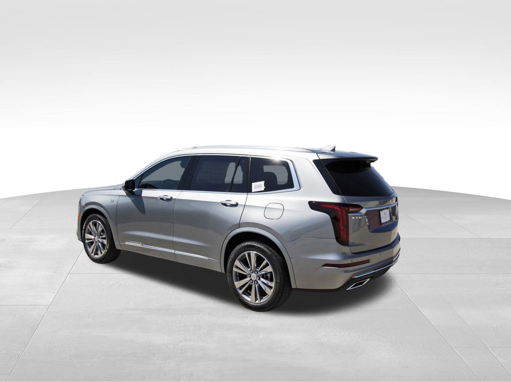 2025 Cadillac XT6 Premium Luxury photo 3