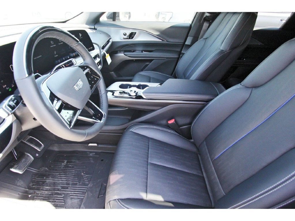 2027 Cadillac LYRIQ Sport - Photo 6