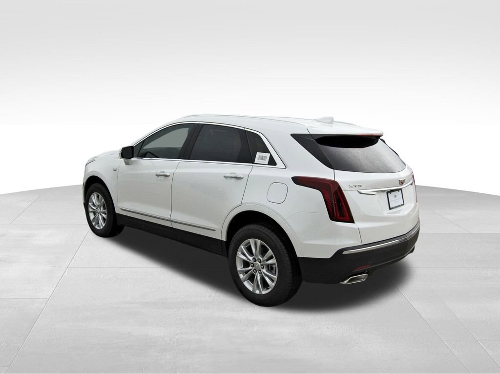 2025 Cadillac XT5 Luxury photo 3