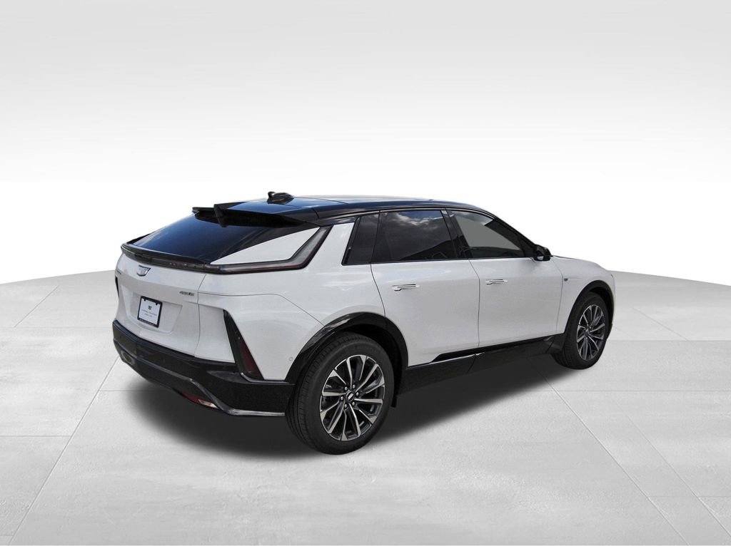 2025 Cadillac Lyriq Sport photo 4