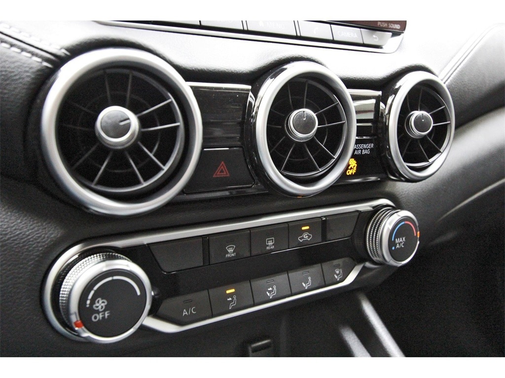 2025 Nissan Sentra SV photo 17