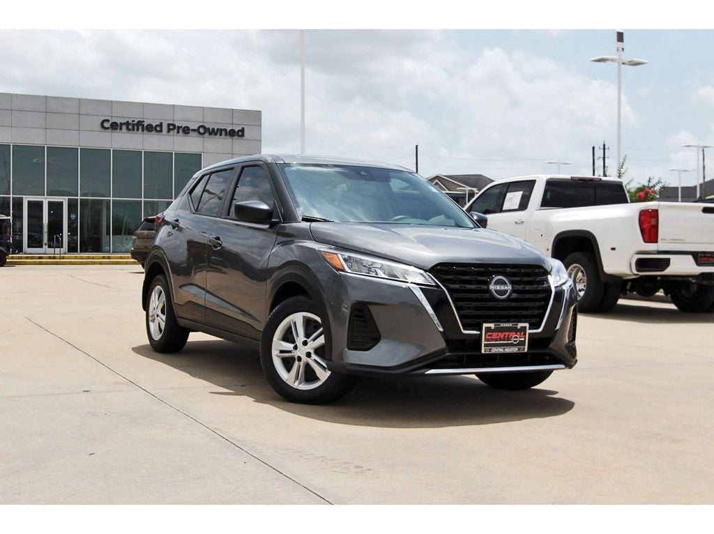 2025 Nissan Kicks Play 1.6 FWD's photo
