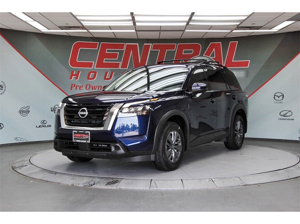 2025 Nissan Pathfinder SV photo 2