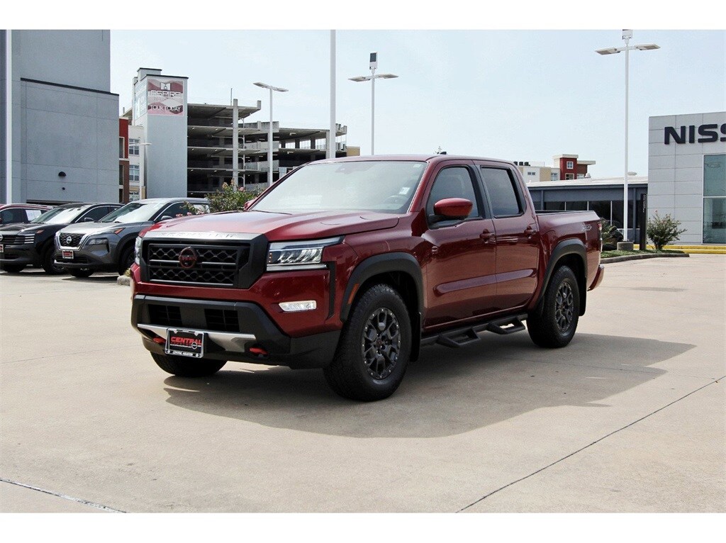 2023 Nissan Frontier PRO-X photo 2